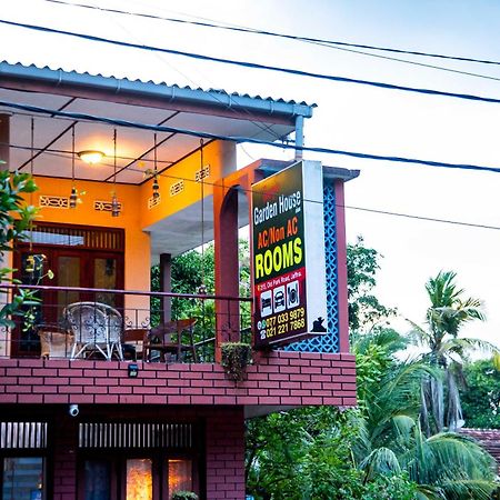 Tony'S Garden House Back Packers Inn Jaffna Exterior foto